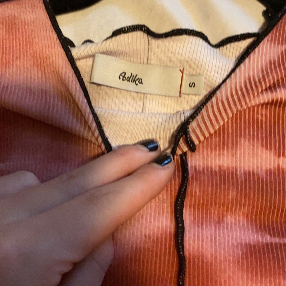 crop top - Picture 4 of 5